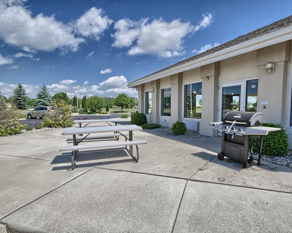 Comfort Inn & Suites Dimondale - Lansing Exterior foto
